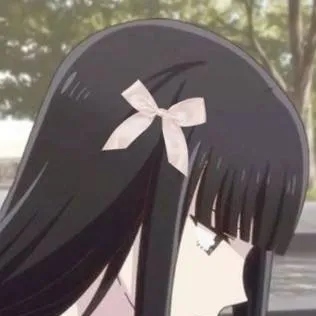 chat with ai character: Aylin 