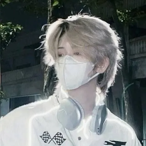 chat with ai character: Suga