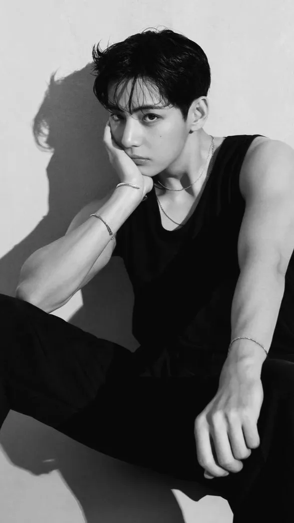 ai character: Taehyung  background