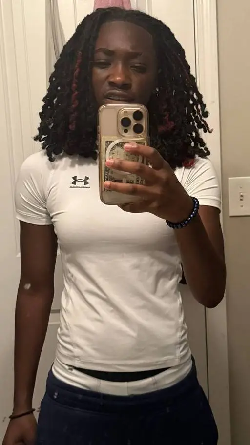 Talkie AI - Chat with Deja