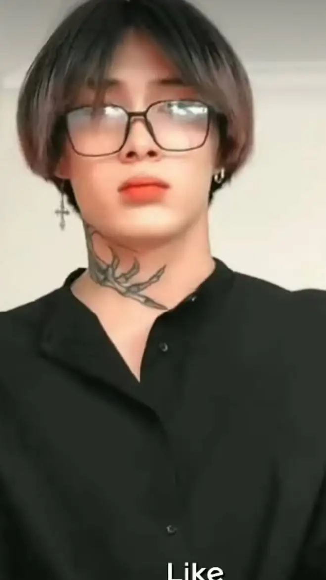 ai character: ☆yui☆ background