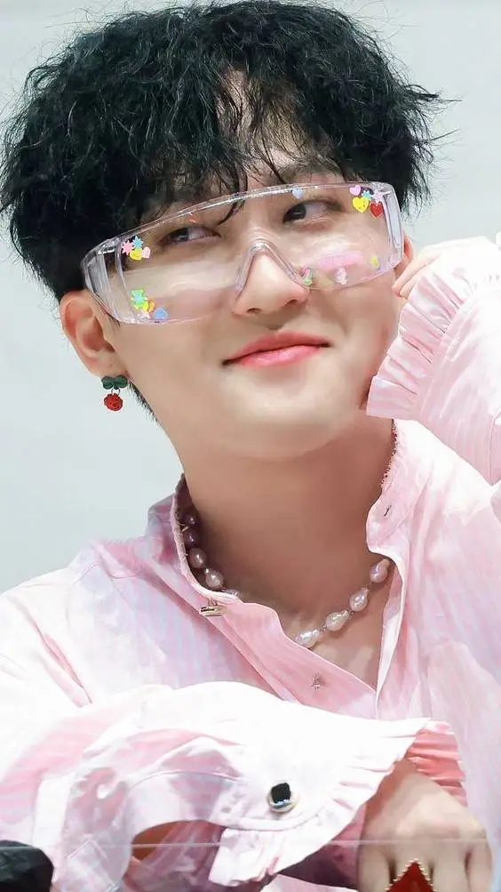 ai character: changbin background
