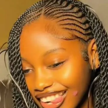 chat with ai character: Alison 