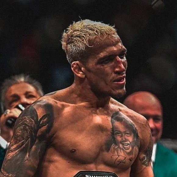 chat with ai character: MMA 2.0
