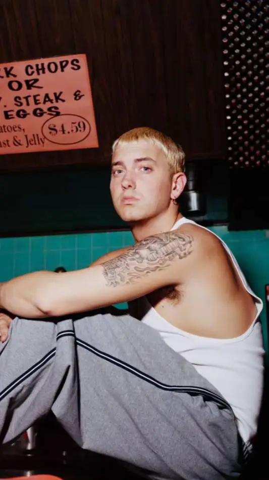 ai character: Slim Shady  background