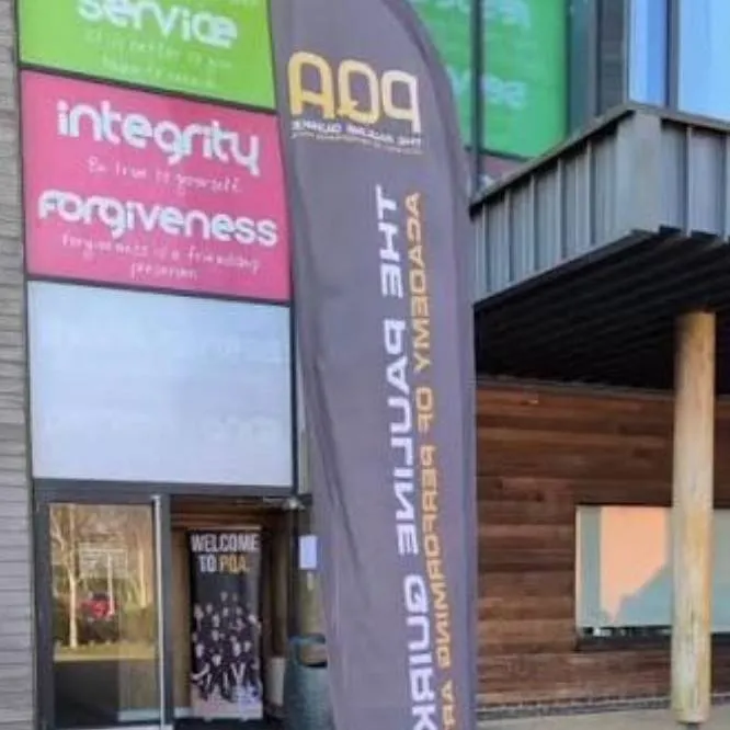 chat with ai character: PQA Norwich