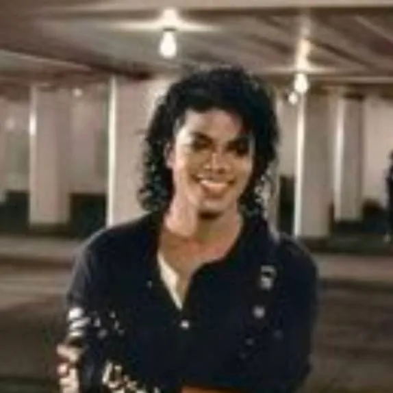 chat with ai character: Micheal Jackson