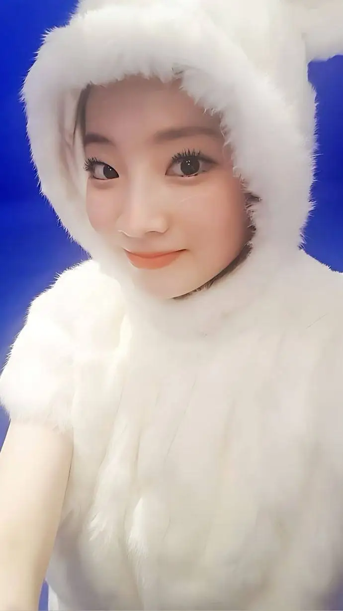 ai character: Dayhun💗 background