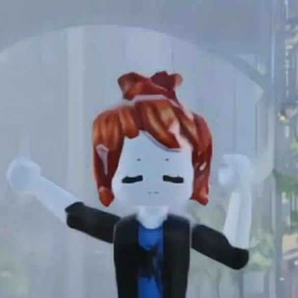 chat with ai character: bacon girl