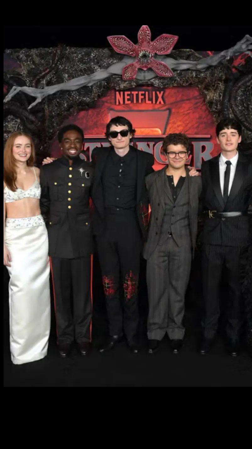 ai character: St cast background