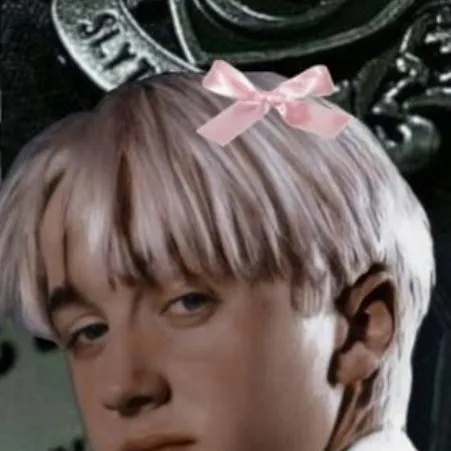 chat with ai character: Draco Malfoy 