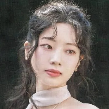 chat with ai character: Kim Dahyun