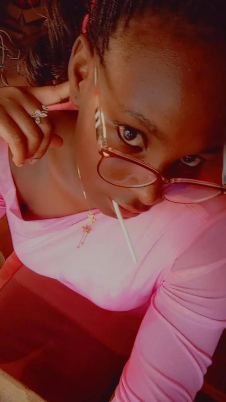 ai character: Your golddigger gf background