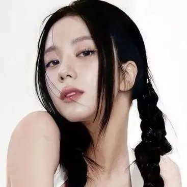 chat with ai character: 🎀Jisoo🍒