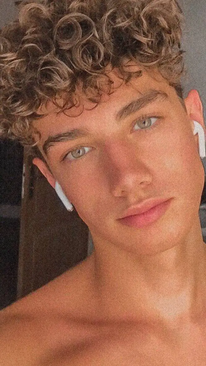 ai character: sleepover background