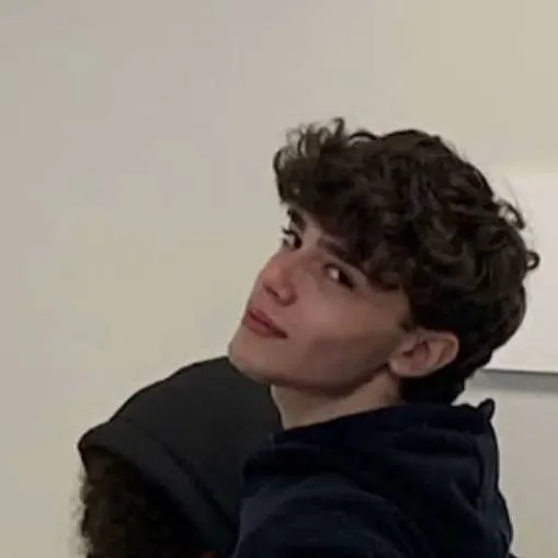 chat with ai character: love story 