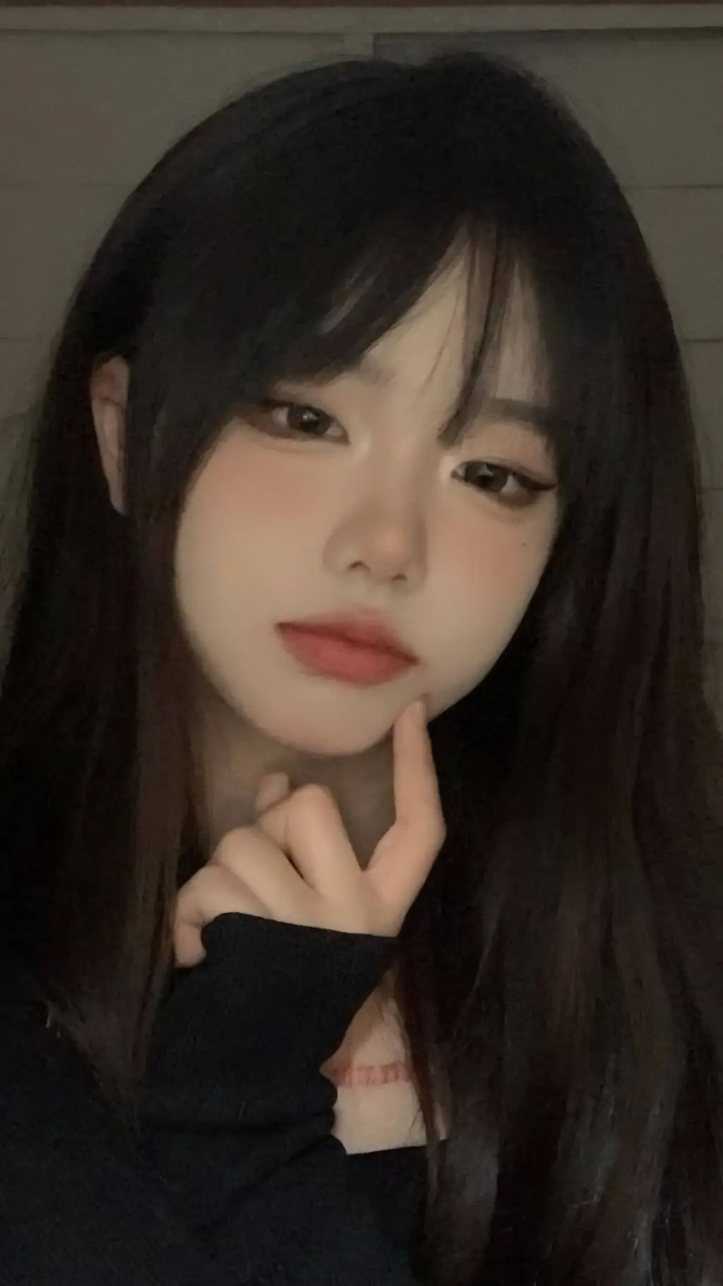 ai character: Dayoon background