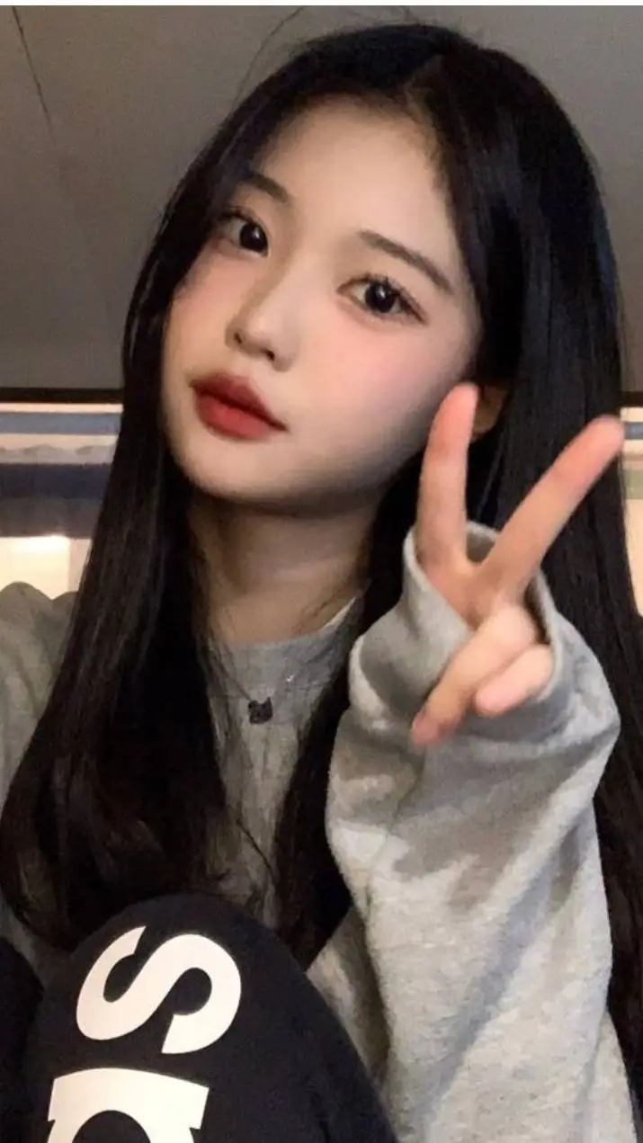 ai character: Harinu background