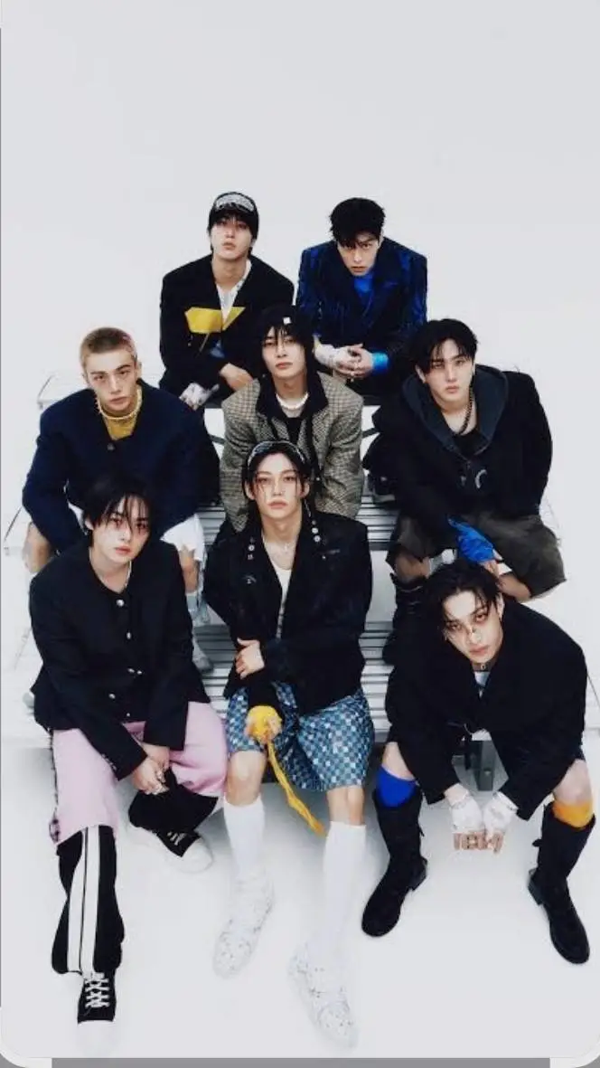 ai character: Stray Kids(live) background