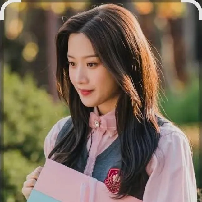 chat with ai character: Lim Ju-Kyung