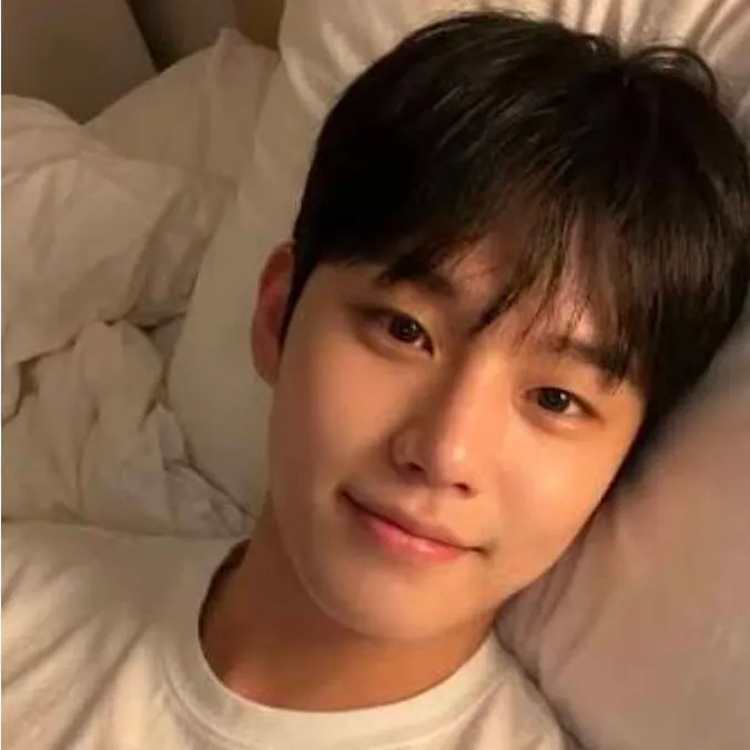 chat with ai character: Kang Tae-jun