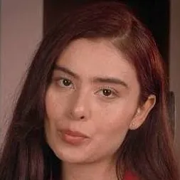 chat with ai character: Maria Victoria