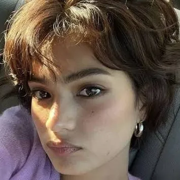 chat with ai character: Bella Rivera