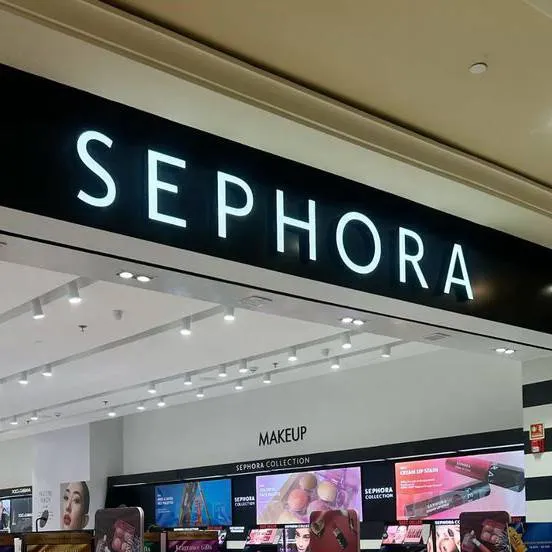chat with ai character: sephora 