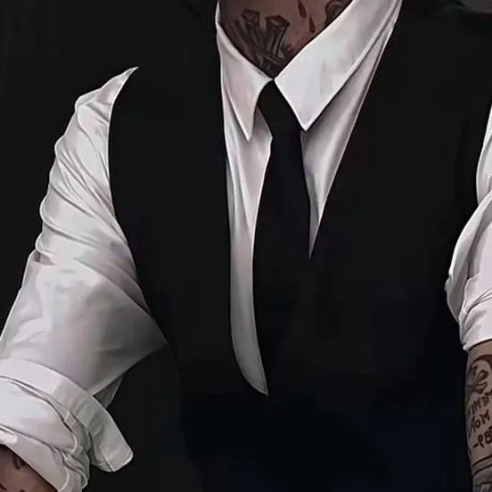 chat with ai character: ᴀʟᴇx