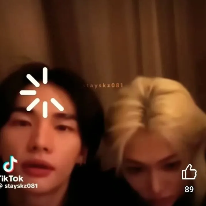 chat with ai character: hyunlix