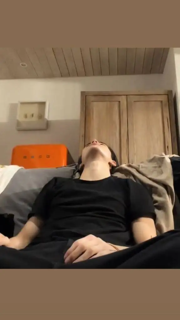 ai character: hyunjin background