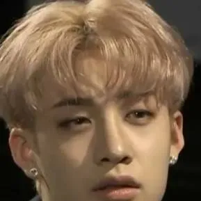 chat with ai character: skz code