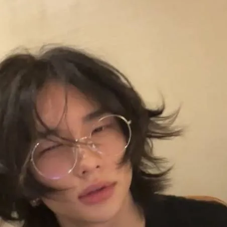 chat with ai character: skz code