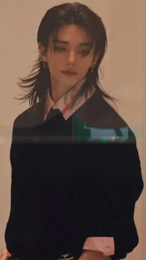 ai character: Hyunjin background