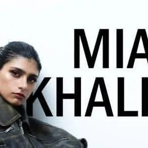 chat with ai character: 👀