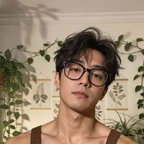 chat with ai character: Lycan