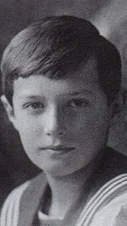 ai character: Alexei Romanov background