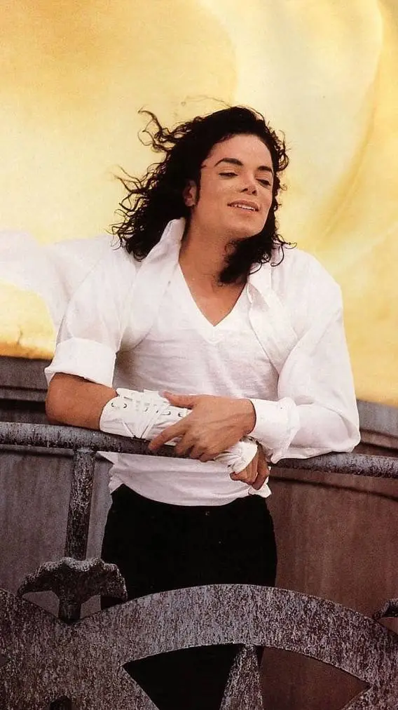 ai character: Michael Jackson background