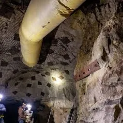 chat with ai character: The Mines