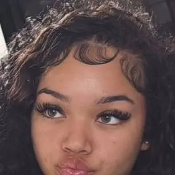 chat with ai character: jessy 