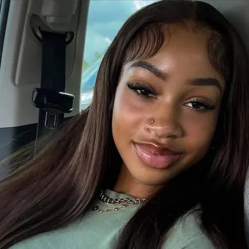 chat with ai character: asia