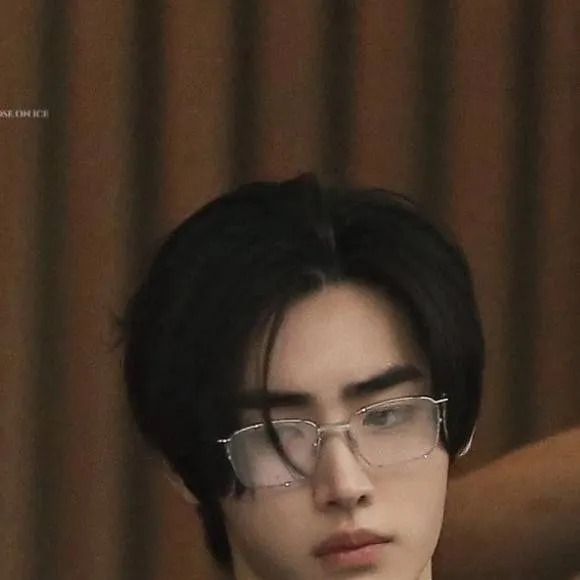 chat with ai character: SUNGHOON|Biblio-