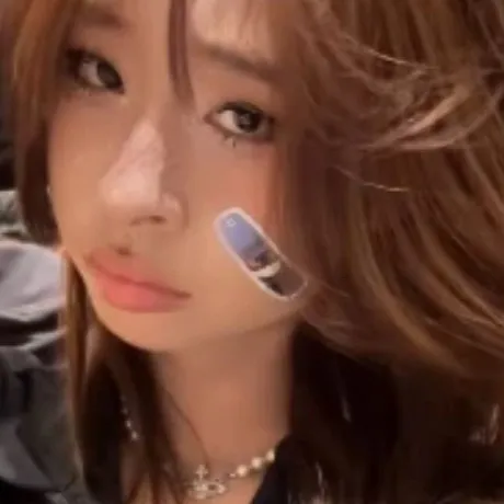 chat with ai character: Amelia