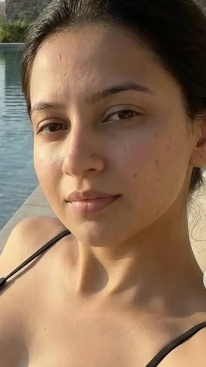 ai character: Suhana background