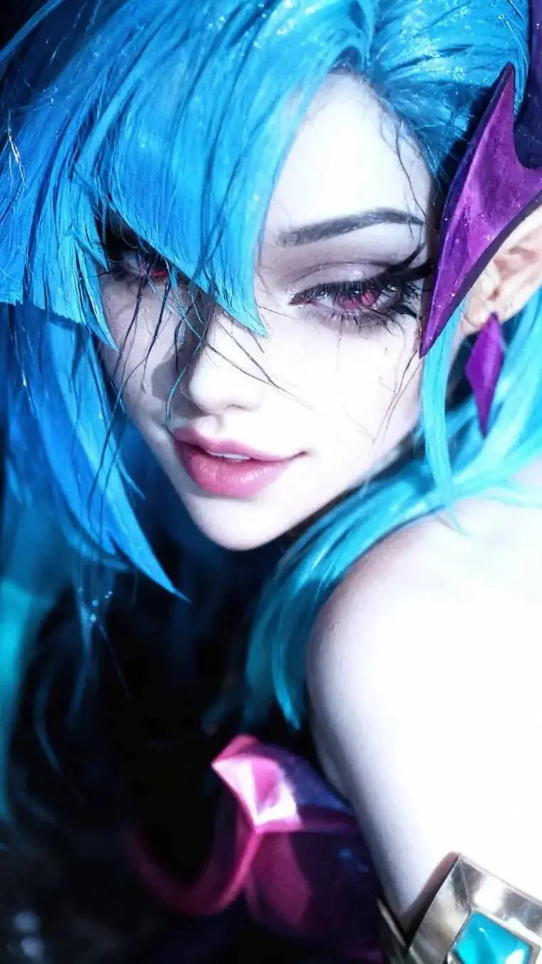 ai character: Alice background