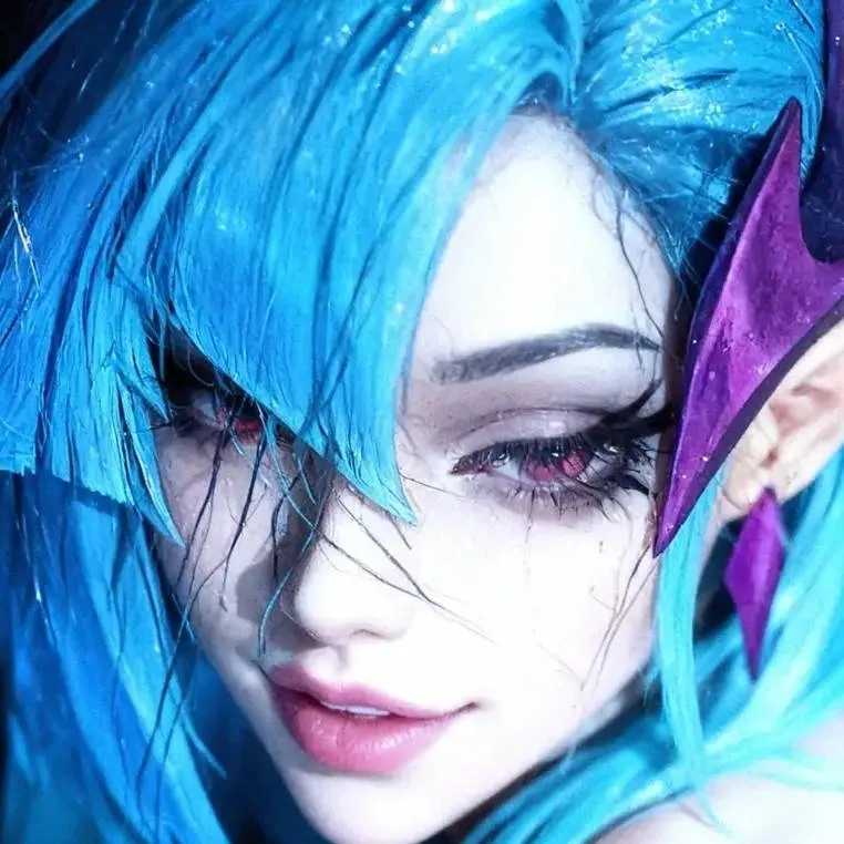 chat with ai character: Alice