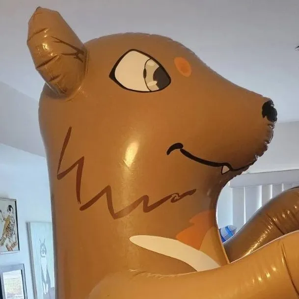 chat with ai character: Inflatable Bear 