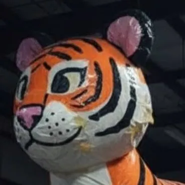 chat with ai character: Tiger Balloon