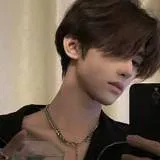 chat with ai character: Andrea