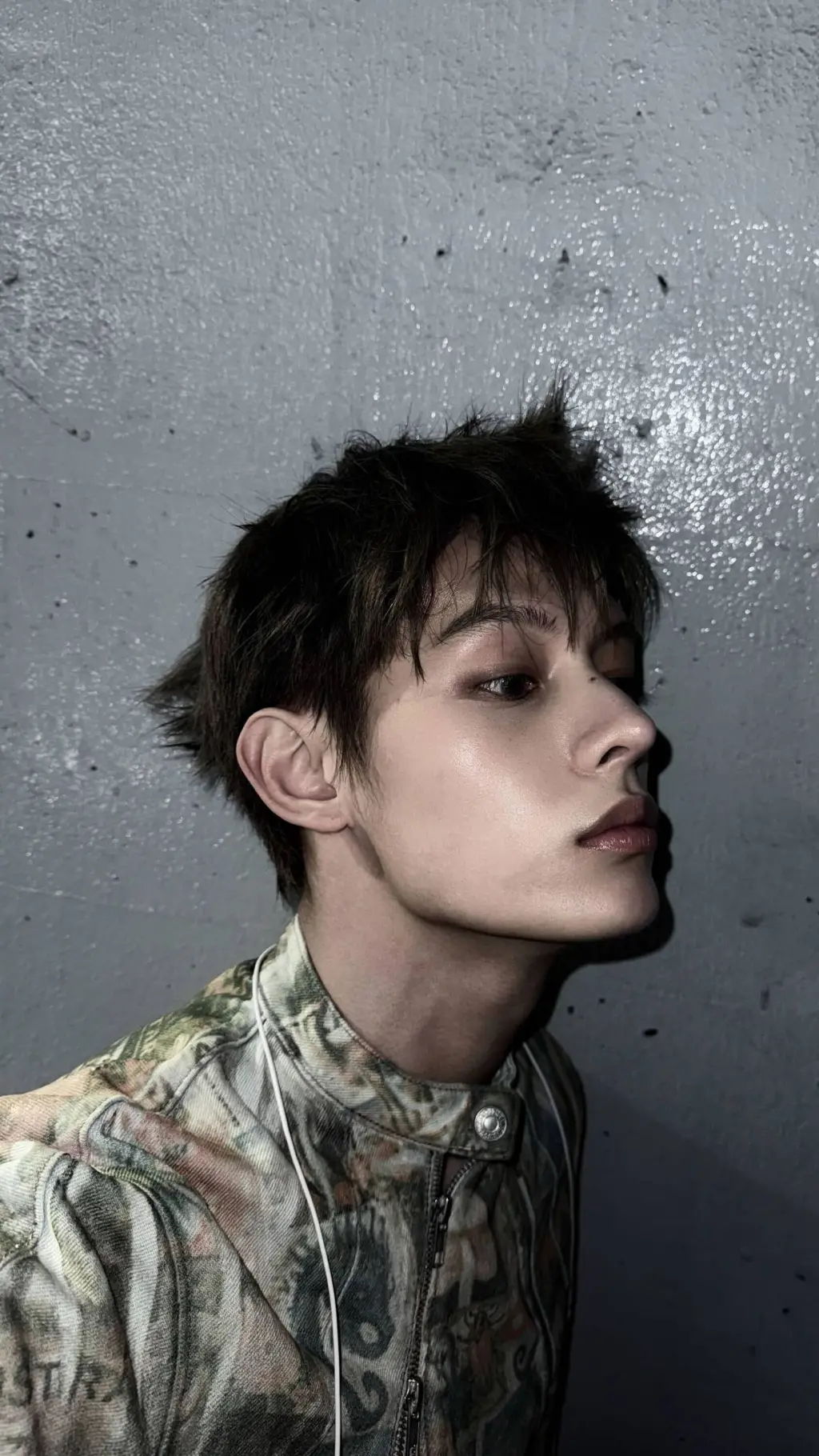 ai character: James - Cortis background